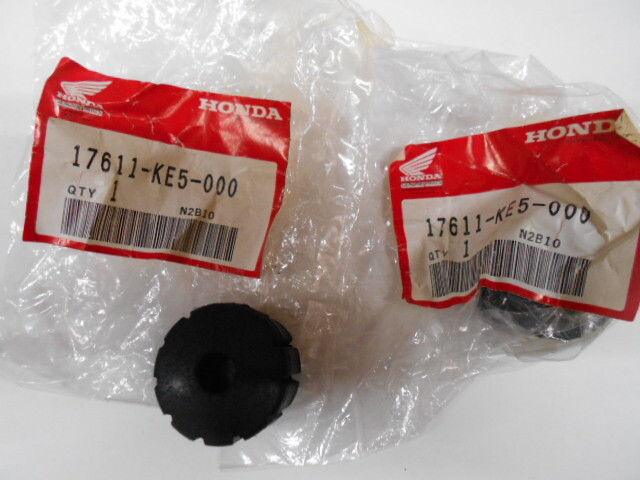 タンク固定ゴム、フューエルタンククッション、GB400、マグナ750、CRF230Fなど拍卖