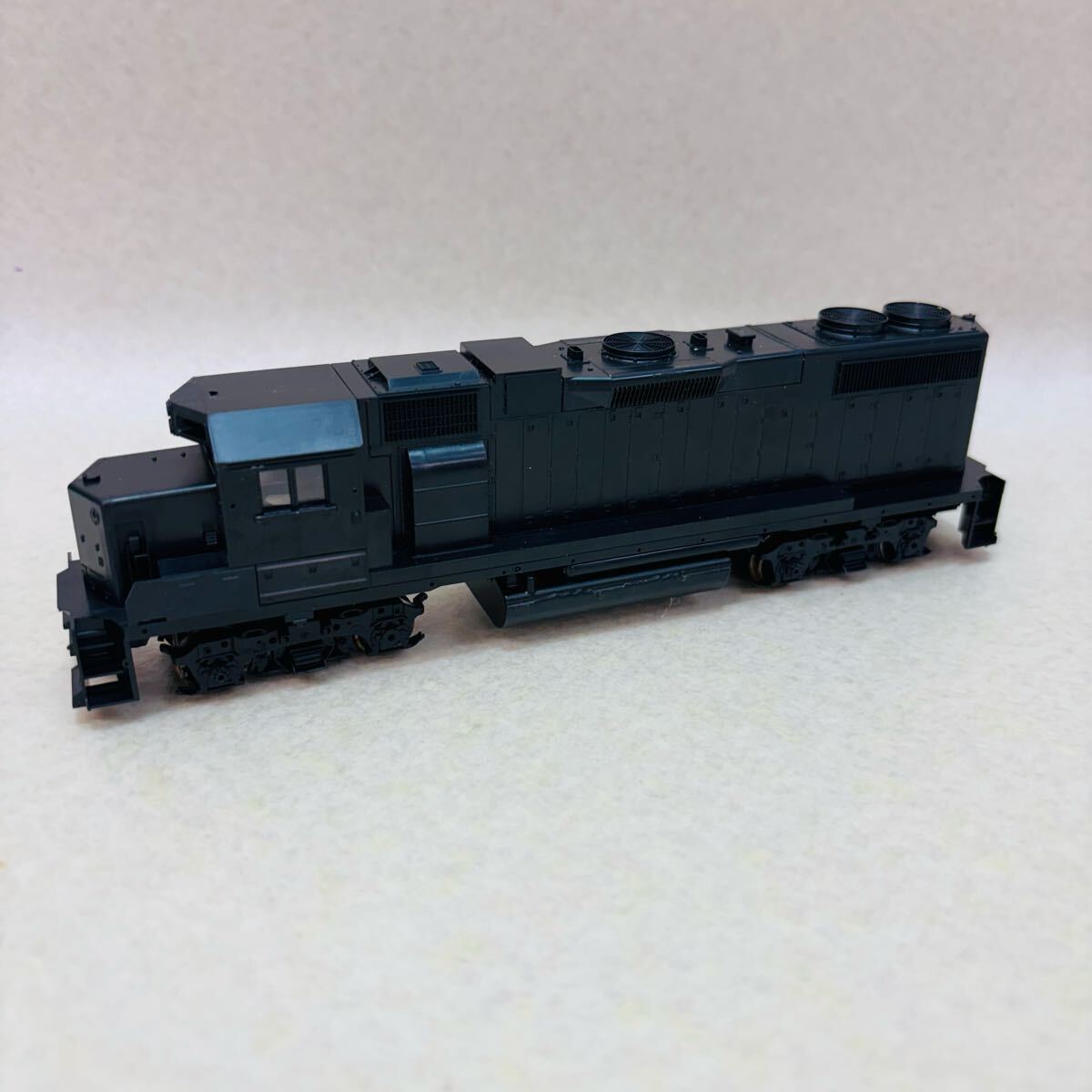 E3825★中古品★HOゲージ(Athearn アサーン GP38-2 ??)機関車 鉄道模型★動作未確認★パーツ錆付き★メーカー不確定★同梱不可拍卖
