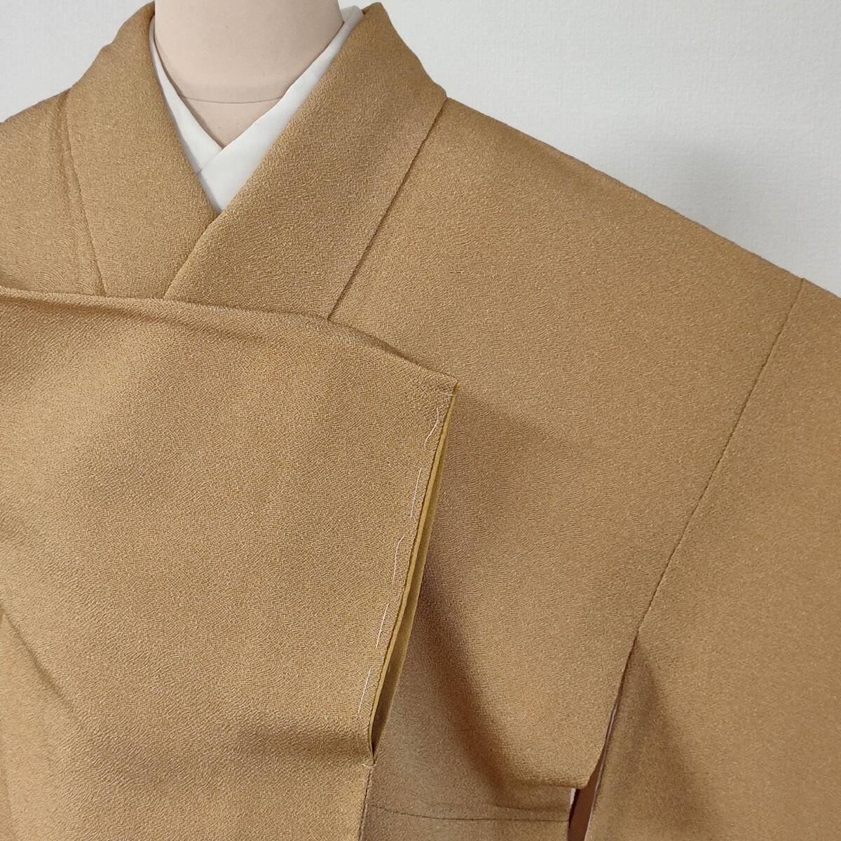 即決■着物の越田■裄65.5身丈165 正絹 江戸小紋 鮫小紋 色無地感覚 一つ紋 しつけ糸有り ゆったりサイズ LL寸 美品■む02E05拍卖