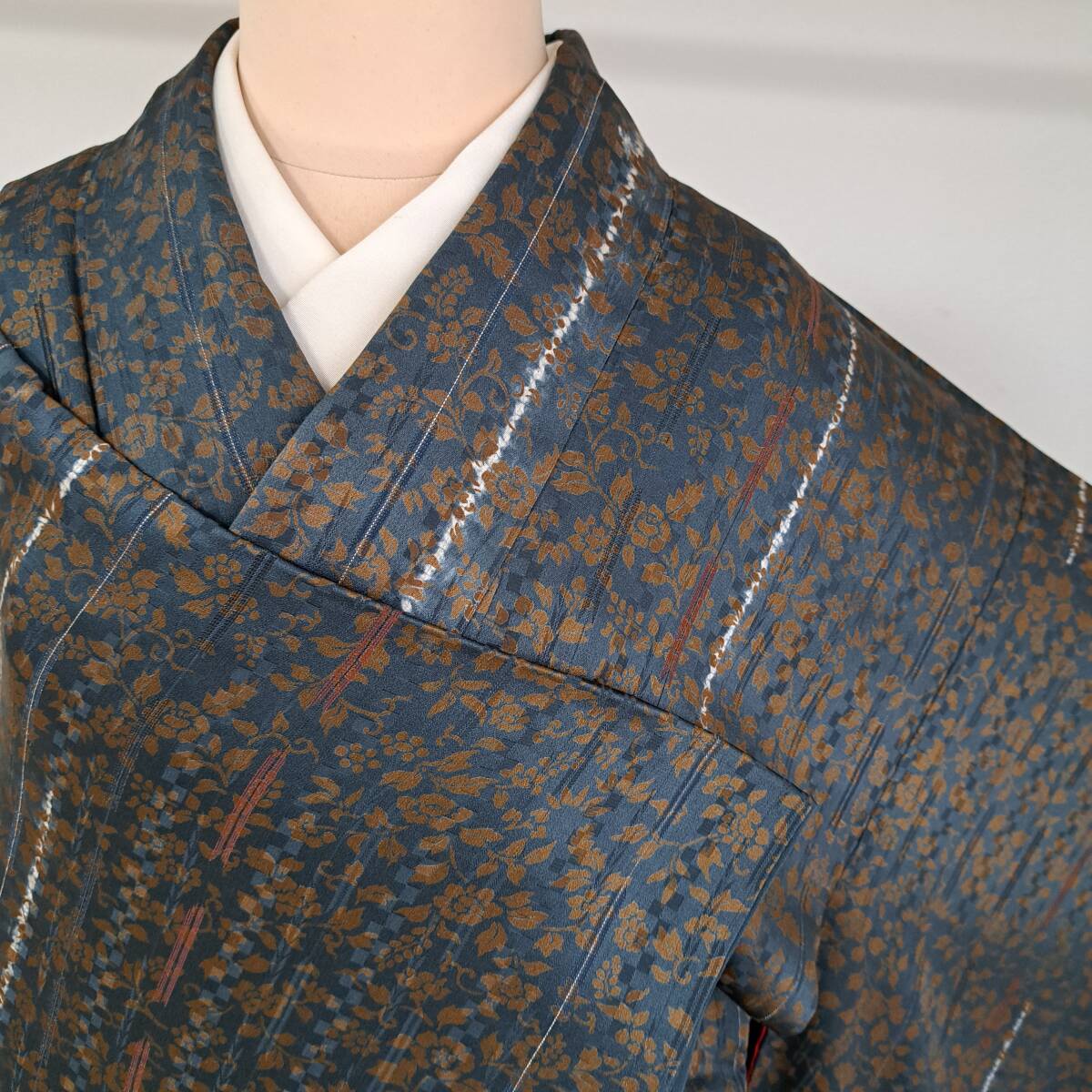 即決■着物の越田■裄62.5身丈155 正絹 アンティーク 草花 リメイクにも ■む11R02拍卖