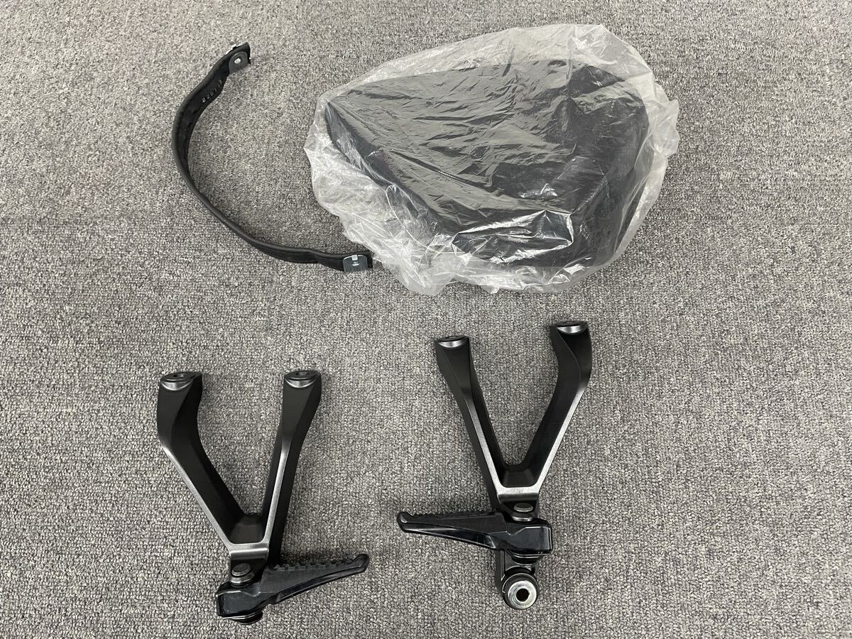 2024年 ホンダ SC82 CBR1000RR-R タンデムステップ、タンデムシート 新車外し品拍卖