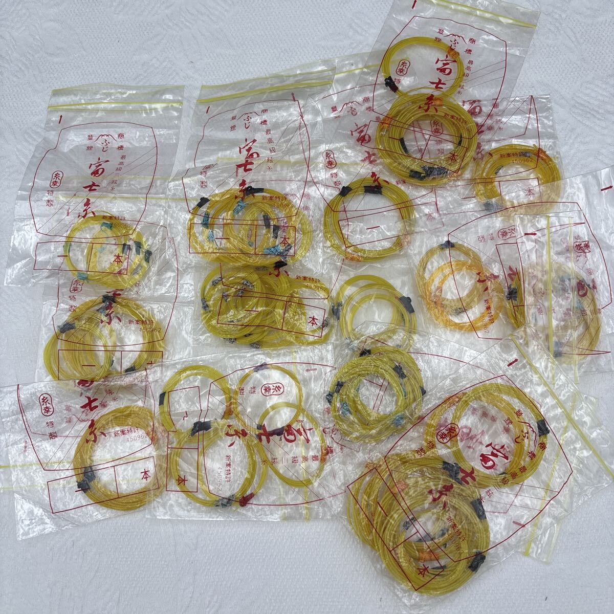 富士糸 高級三弦糸 ふじ糸 三味線糸 約70本 大量まとめ 三味線弦 和楽器 三味線具拍卖