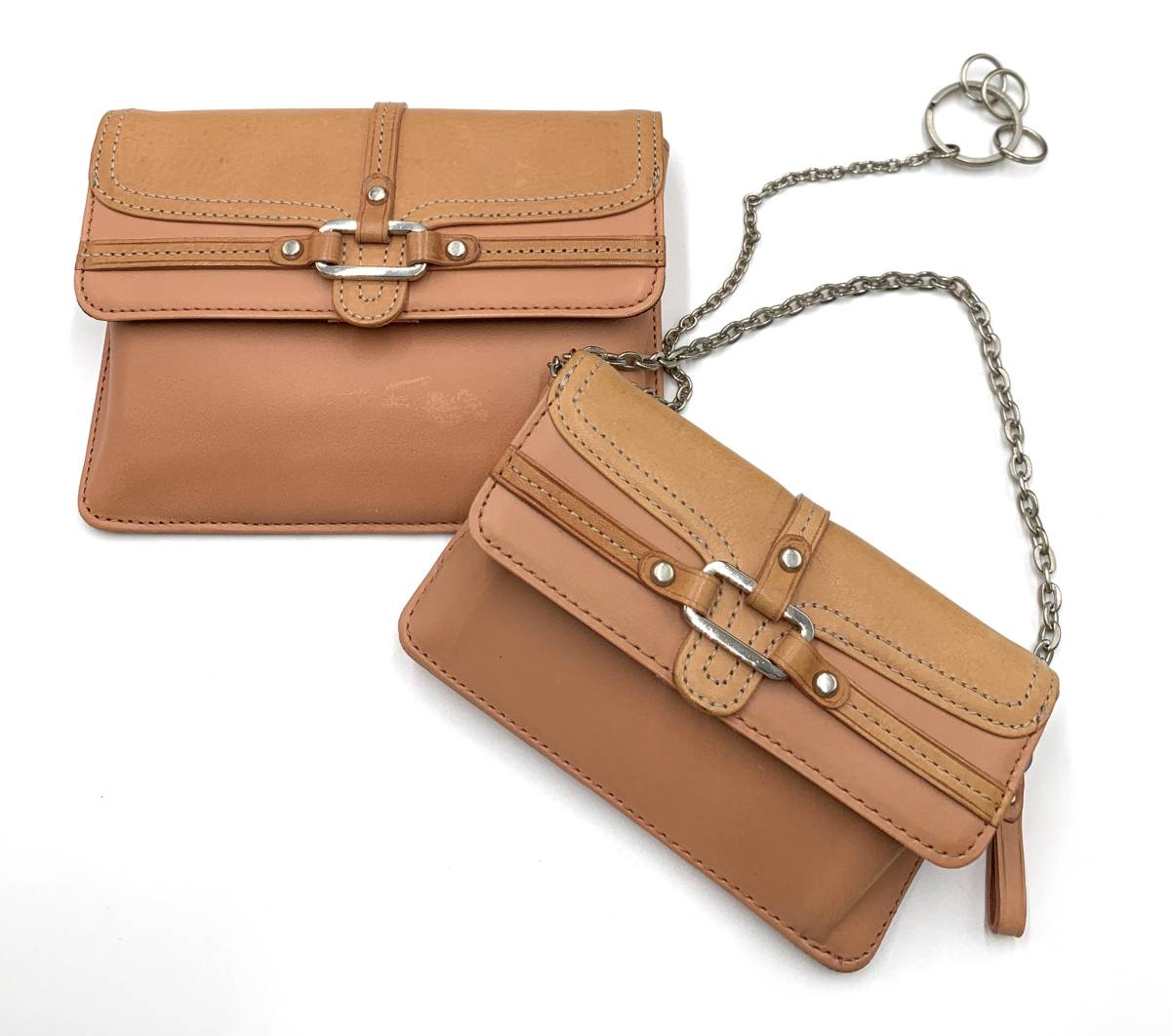 agnes.b アニエスベーVOYAGE レザー バッグ型キーケース キーチェーン レザーポーチ拍卖