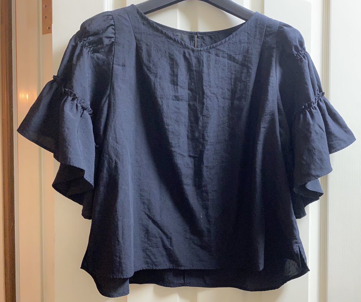 1286☆Te chi chi ☆黒色半袖カットソー盛袖☆サイズM中古拍卖