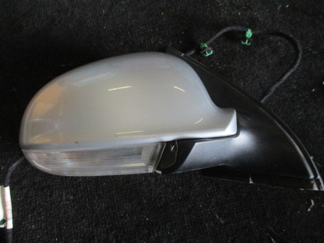 ★35G4908 ゴルフヴァリアント/1KCAX 純正右ドアミラー 電動格納調整ヒーター車上動作OK カラーLA7W 1K系 2009年拍卖