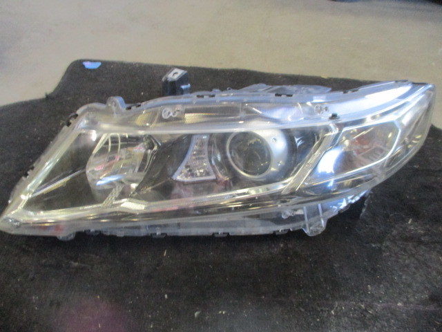 ★36 3G4470 RB3/オデッセイ 純正ヘッドライト左 助手席側 ジャンク品 修理やベース等に 拍卖