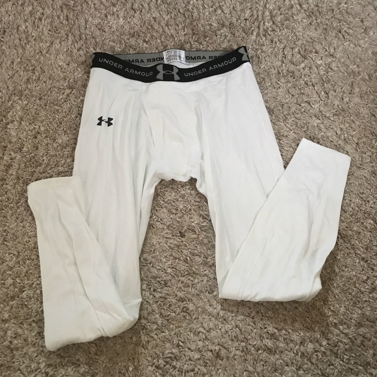 超お値打ち出品 大きめサイズ UNDER ARMOUR コールドギアMen's コンプレッションタイツ XXLサイズ 新品タグ無し試着のみ拍卖