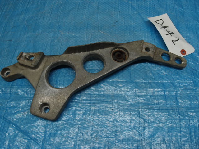 RZ250R ヤマハ 29L ステップボード 右 倉庫内にて長期保管されていた部品☆彡拍卖