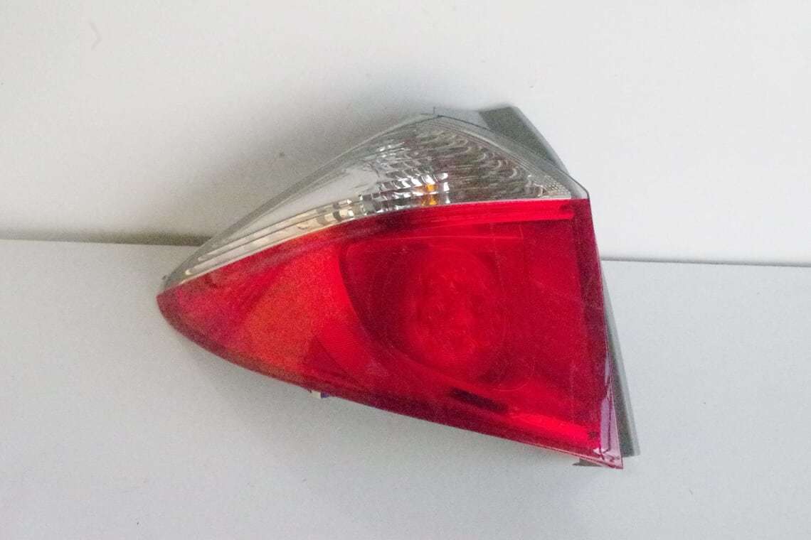 トヨタ ラクティス NCP120 テールランプ 左拍卖