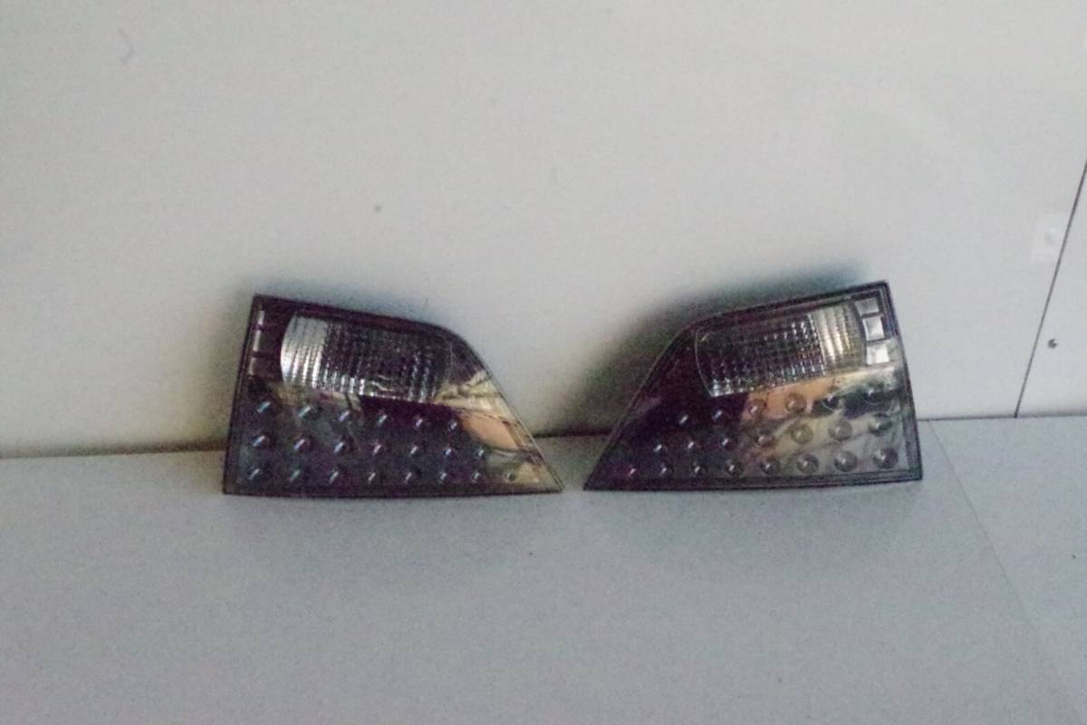 ミツビシ アウトランダー CW4W バックドア 内テールランプ拍卖