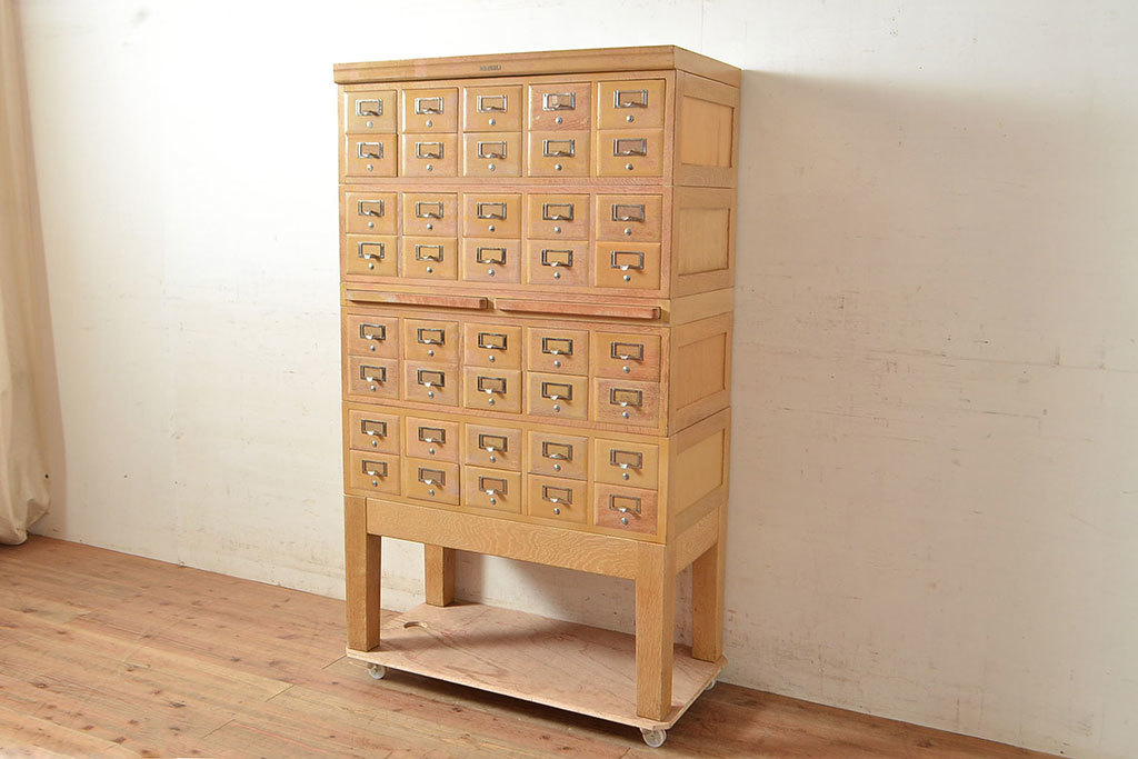 R-049590 レトロ家具 昭和レトロ KIHARA レトロな佇まいがお洒落なナラ材製ネームプレート付きカードケース(引き出し、チェスト)拍卖