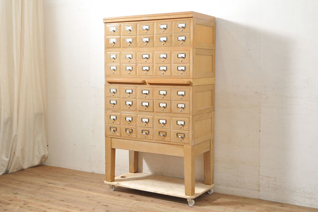 R-050544 レトロ家具 昭和レトロ KIHARA 引き出し沢山!店舗什器におすすめのナラ材製ネームプレート付きカードケース(引き出し、チェスト)拍卖