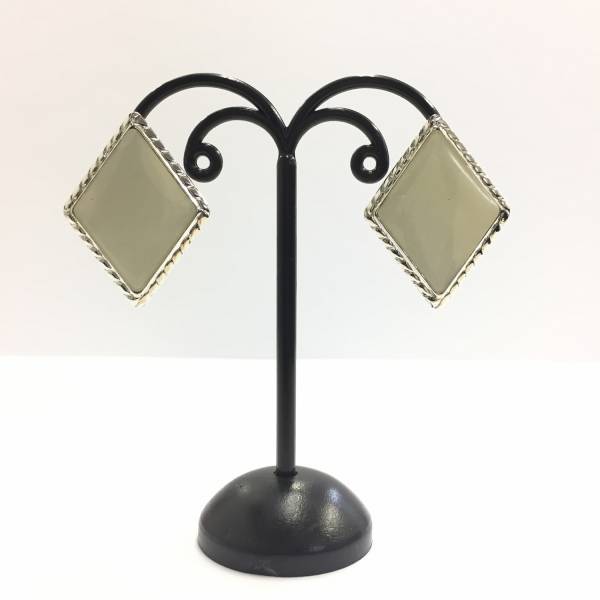 【イヤリング】約3×2cm シルバー ホワイト ダイヤ型 シンプル 上品 銀色 シルバーカラー拍卖