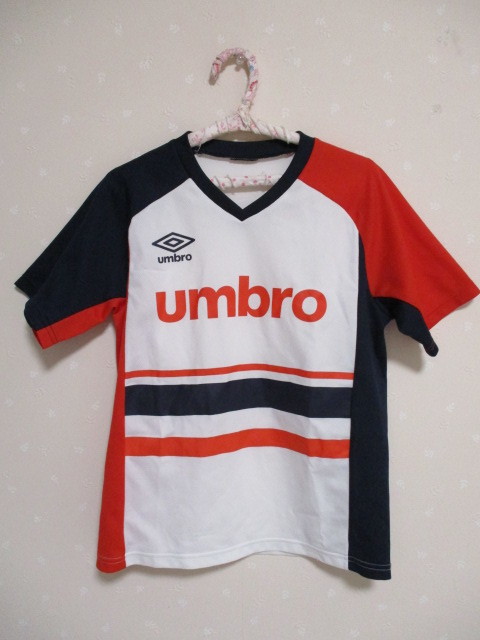 ё  Umbro ё スポーツ半袖Tシャツ ■140㎝■ 白 0913拍卖