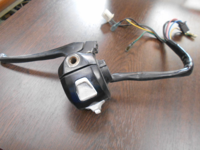 205)グランドAXIS100 ノーマル左スイッチ レバー付き 中古品拍卖