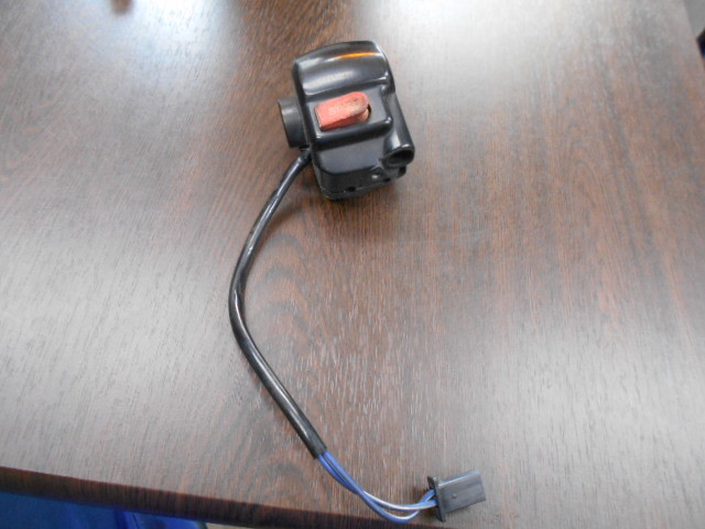 206)ヤマハ グランドAXIS100 ノーマル右スイッチ 中古品拍卖