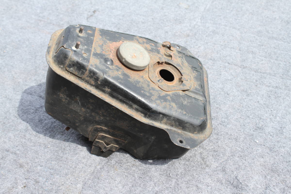 ホンダ ジャイロX NJ50MDL 純正 燃料タンク 錆あり拍卖