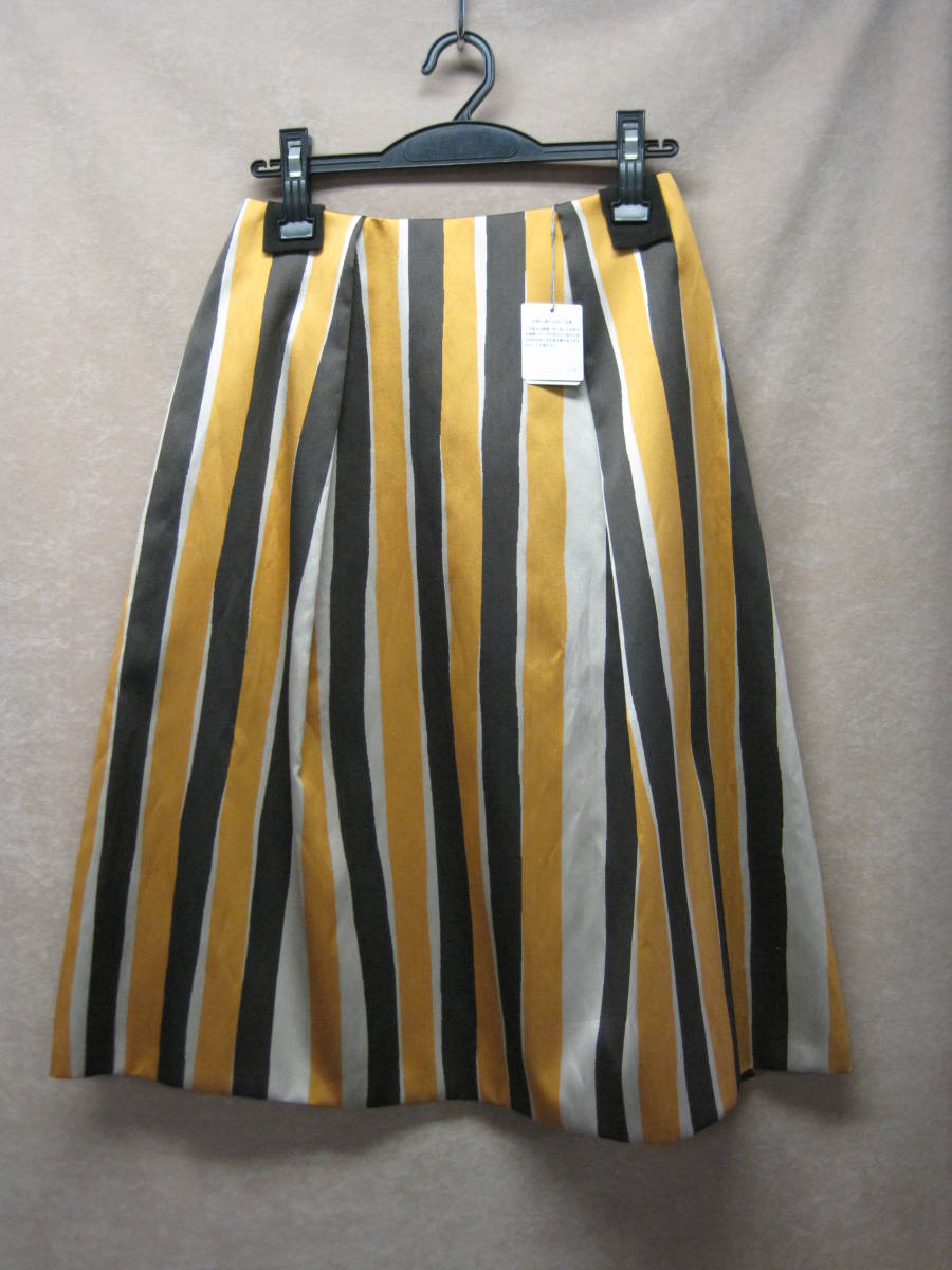 theory luxe セオリーリュクス ** 未着用 ☆スカート(ストライプ) ◎送料込み! 拍卖