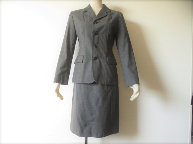 ■綺麗 上質美品【INED】イネド 高級 ウール スーツ【2】9号M グレー 日本製 ビジネススーツ 就活スーツ s918拍卖