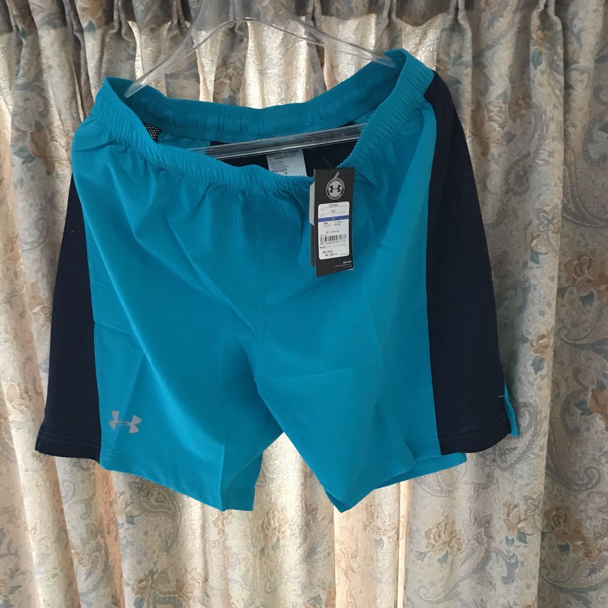 新品アンダーアーマー ハーフパンツ XLサイズ ランニング ランパン 陸上 ウォーキング トレーニングパンツ拍卖