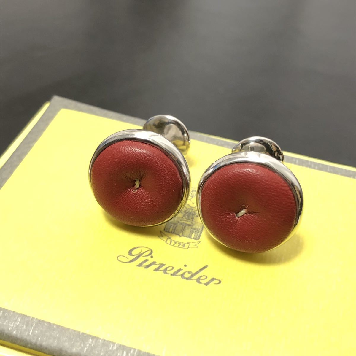 希少 SV925 銀無垢 pineider ピネイダー レザー カフス ピナイダー拍卖