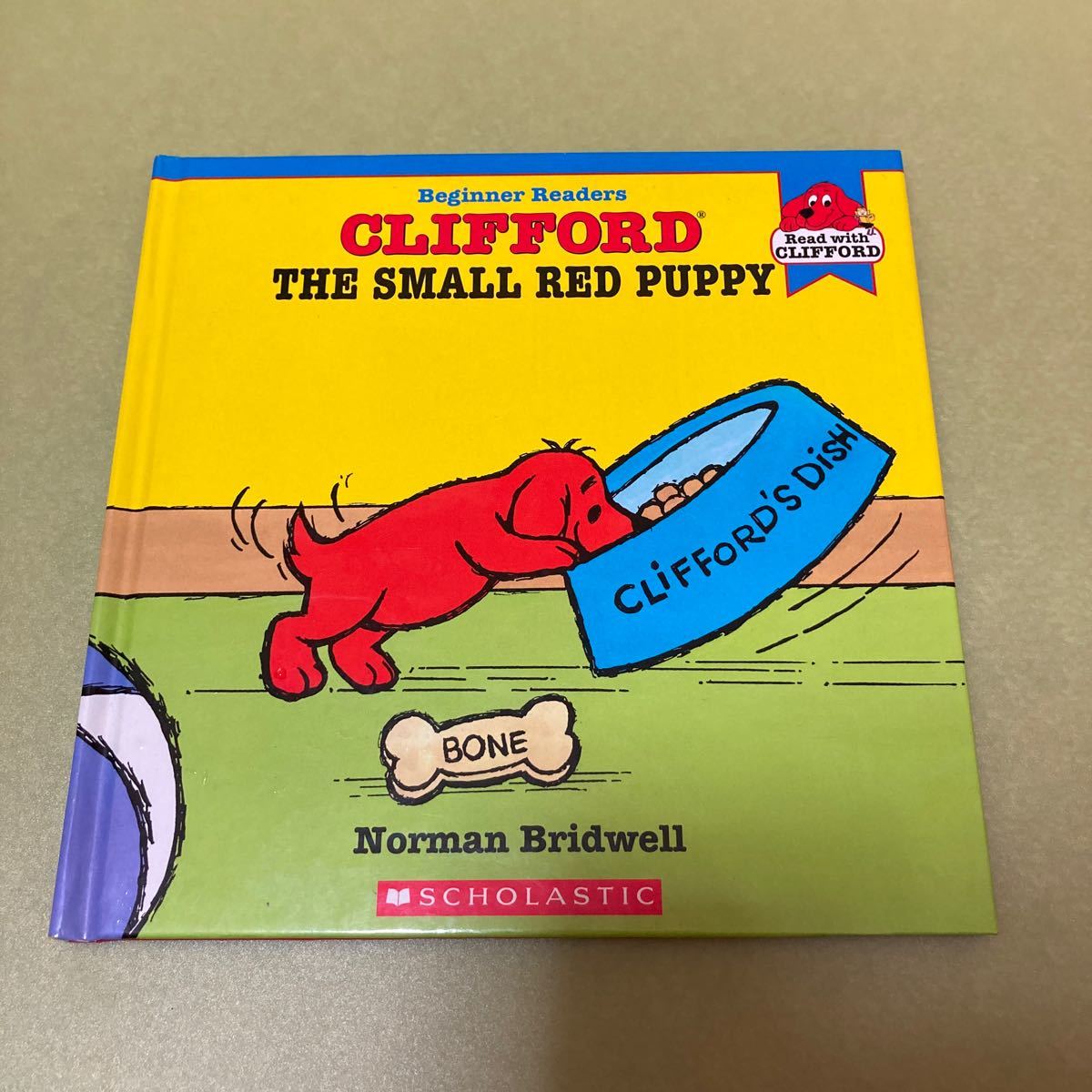 英語絵本 Clifford The Small Red Puppy (Read with Clifford)拍卖