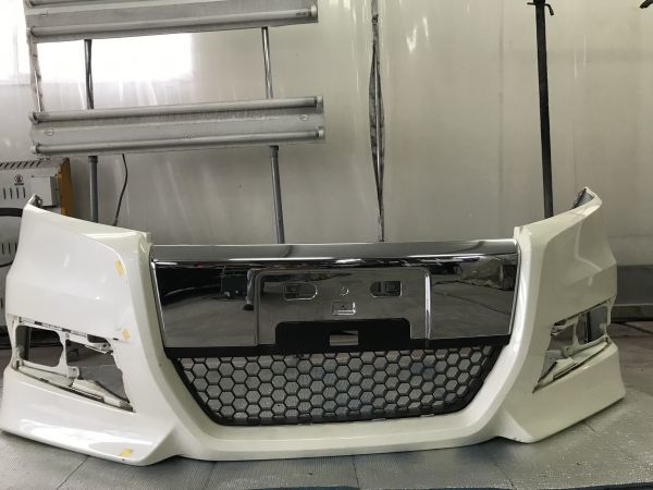 RK5/RK6 【純正 フロント バンパー メッキパネル付き】F ステップワゴン・スパーダ NH-624P パール NO.3046拍卖