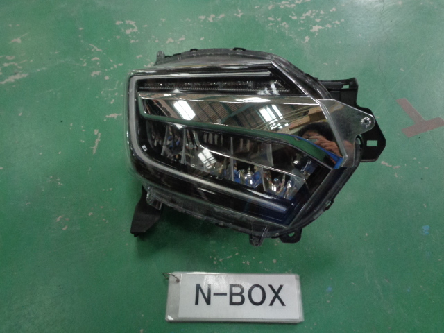 N-BOX カスタム JF3 右ヘッドランプユニット LED 即決 5058拍卖