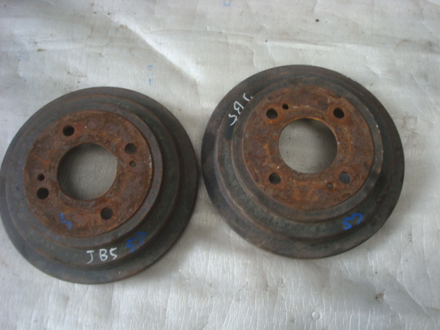 57 ライフ JB5 リア ブレーキドラム 左右拍卖