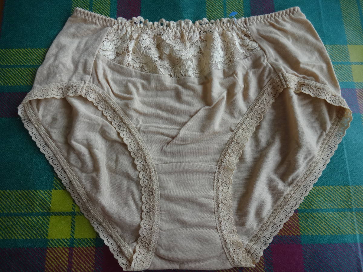 ワコール新品ペア ショーツM☆フレシィ★PEA205 紙タグ無し  ベージュ拍卖