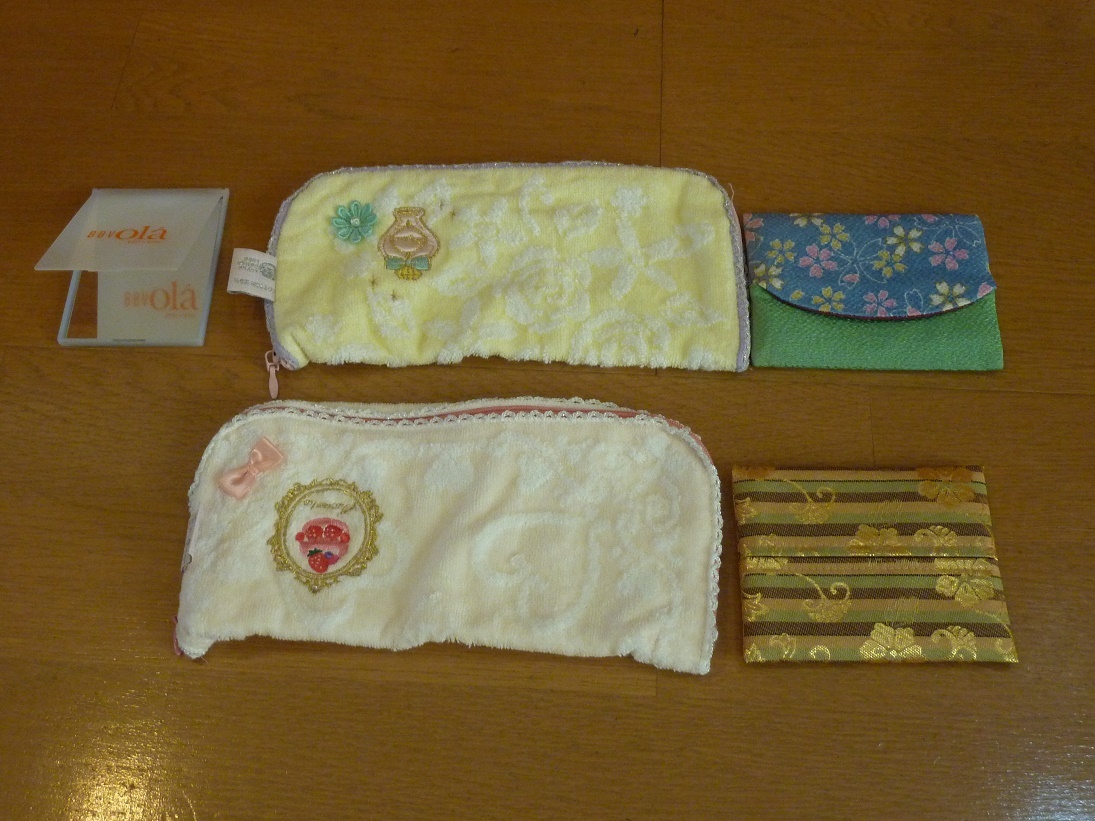 ☆お買い得品です☆コットンポーチ★美品☆西陣織のティッシュケース★コンパクトミラー☆ふわふわ☆美品拍卖