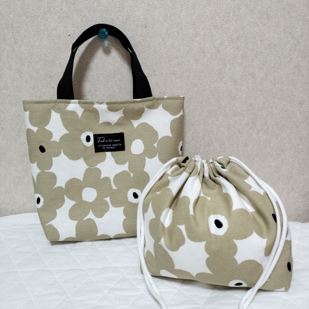 2点セット  トートバッグ お弁当袋 花柄 ランチバッグ サブバッグ 大きなフラワー ミニトートバッグ拍卖