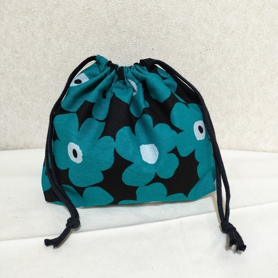 ハンドメイド 巾着 巾着袋 給食袋 コップ袋 小物入れ お弁当袋 花柄 ランチバッグ ランチケース拍卖