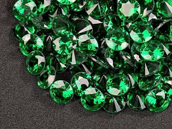 ★グリーンカラー キュービックジルコニア ルース 8mm おまとめて大量約50個セット 人工ダイヤモンド ラウンドブリリアントカット Nw65拍卖