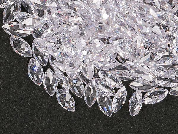 ★キュービックジルコニア ルース 5x10mm おまとめて大量約100個セット マルキーズブリリアントカット 人工ダイヤモンド 裸石 宝石 Nw47拍卖
