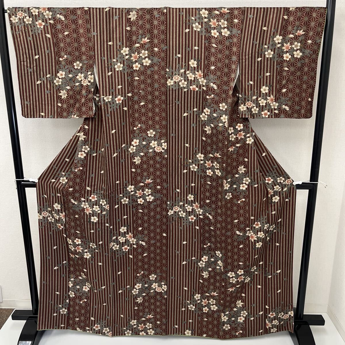 小紋 着物 麻の葉模様に上品な花 Q-006拍卖