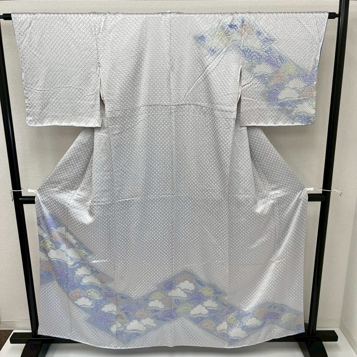 付下げ 絞りの松模様 着物 正絹 袷 広衿 Q-022拍卖