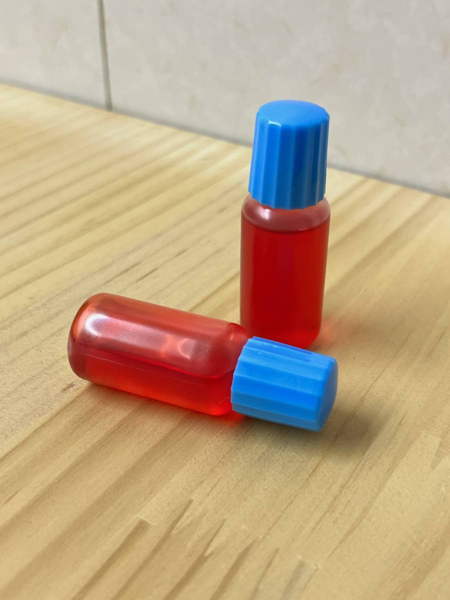 1,ネジロック、ラジコンに最適強度 赤色!ゆるみ止め!ロックタイト!10cc程小分け品!拍卖