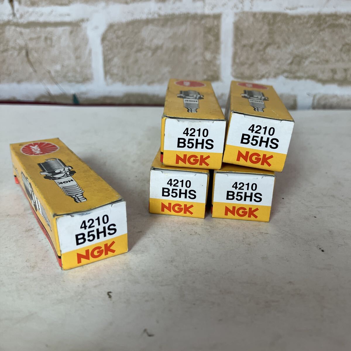 (24)NGK B5HS 5個セット!スパークプラグ *Φ ×(;) *NO.4210 車部品 日本特殊陶業 新品拍卖
