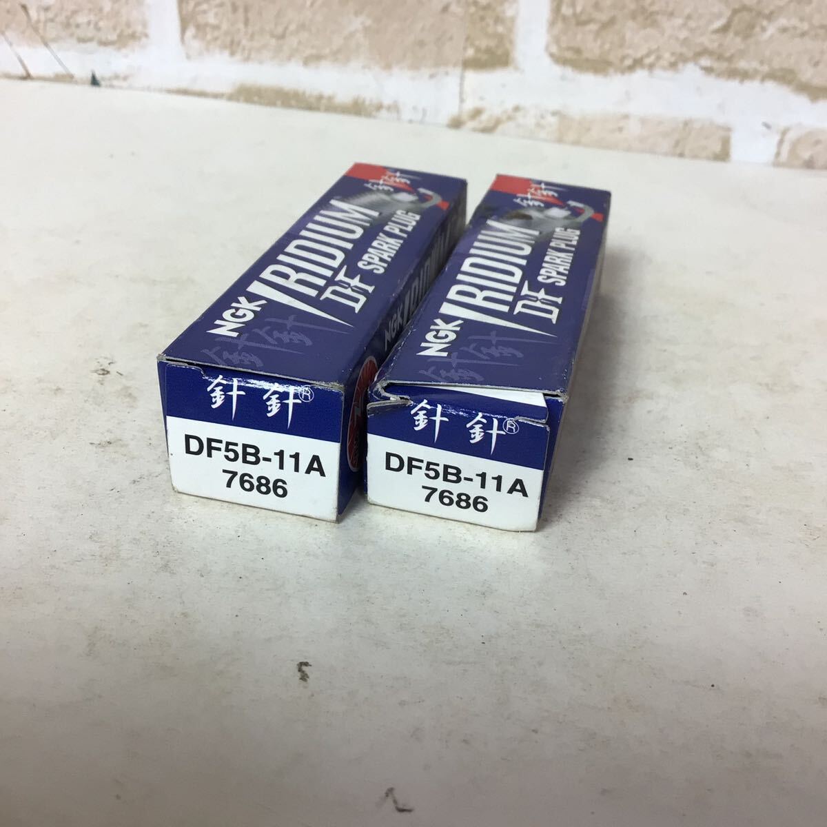 (86)NGK DF5B-11A 2個セット! スパークプラグ *NO.7686 イリジウムDFプラグ 針針車部品 日本特殊陶業 新品拍卖