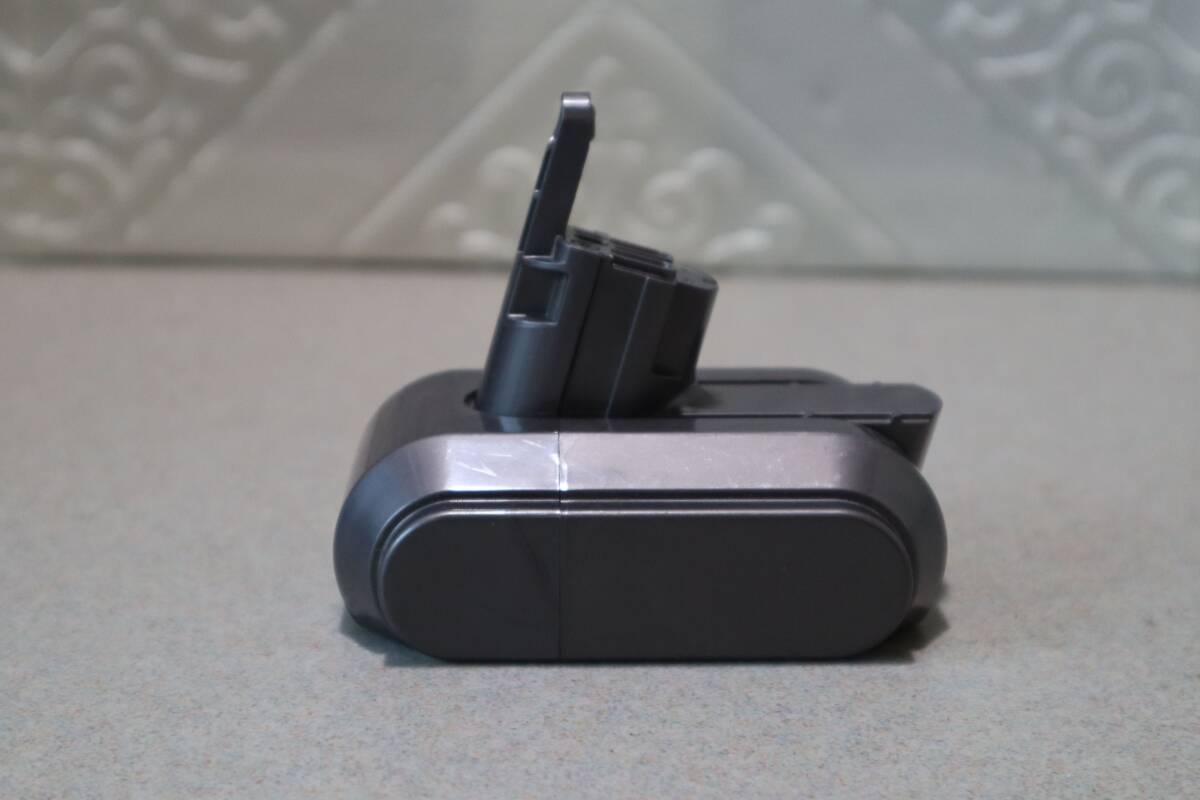 G8605 (+6) P【動作確認済】ダイソン SV21 / SV33 バッテリー エコモード 約25分使用可 中古品 掃除機アクセサリ拍卖