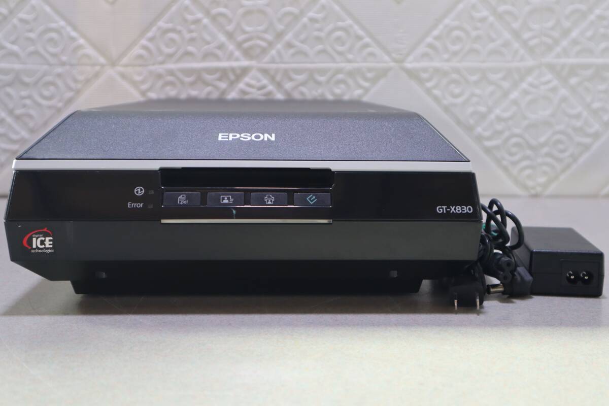 A0253 (7) P EPSON GT-X830 フラットベッドスキャナー A4 高解像度 USB接続 ACアダプター付属 美品 動作確認済 中古品拍卖