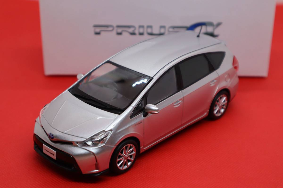 J0872(+1) T プリウスα アルファ 1/30 (3)1F7 シルバーメタリック ミニカー トヨタ カラーサンプル 色見本 非売品 未使用拍卖