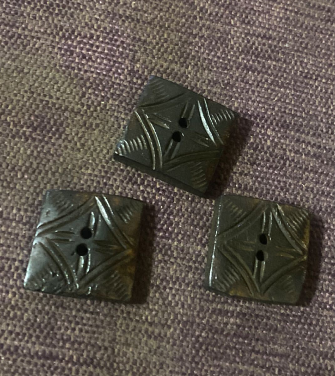 最終処分価格!自然素材!インド製☆ハンドメイド★水牛の骨製 ボタン3個組O-1拍卖