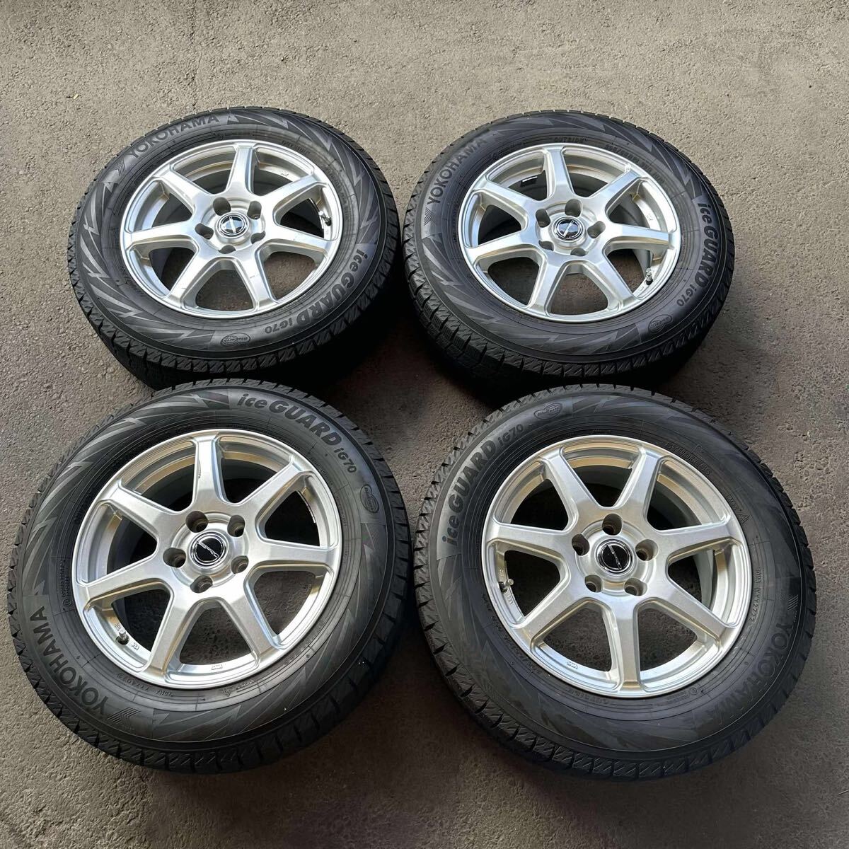 【6694】★ 205/65R16 4本セット冬タイヤ ヨコハマ アイスガード IG60 [2022年】アルミンホイール 16x6.5j PCD114.3 ハブ60mm 5穴拍卖