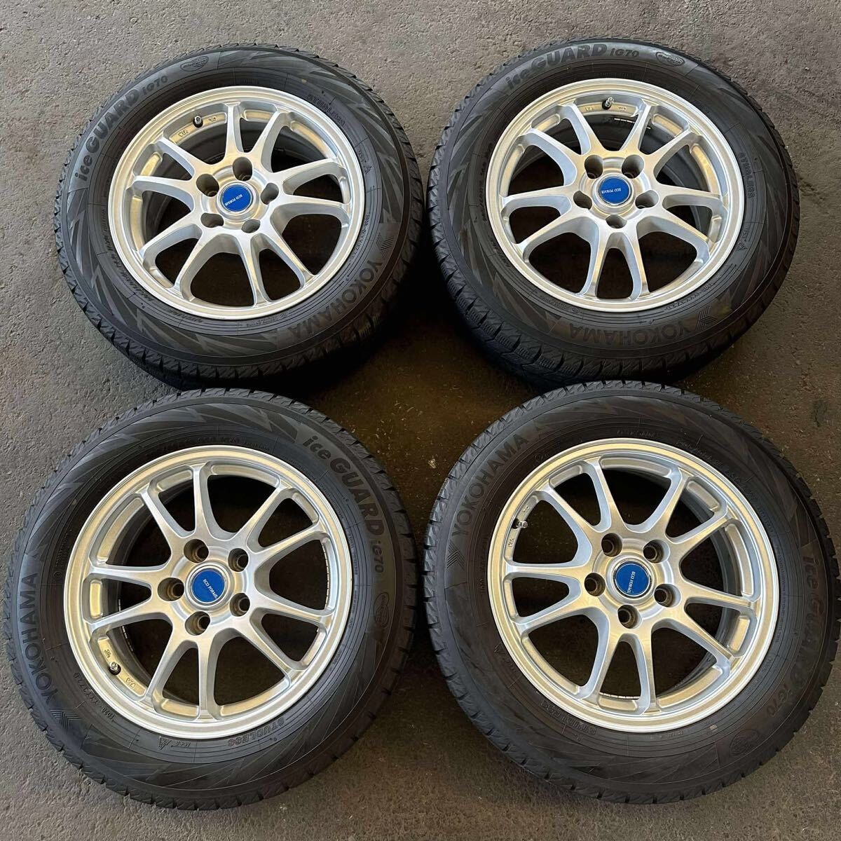 【6812】★ 205/60R16 4本セット冬タイヤ ヨコハマ アイスガード IG 70 [2021年】アルミンホイール 16x6.5j PCD114.3 ハブ60mm 5穴拍卖