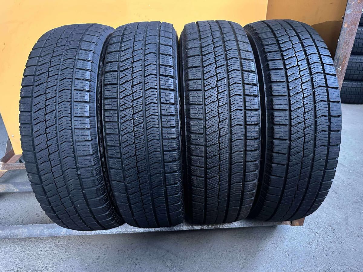 【6689】★175/65R15 4本セット冬タイヤバリ山 ブリヂストン ブリザック VRx2【2022年】拍卖