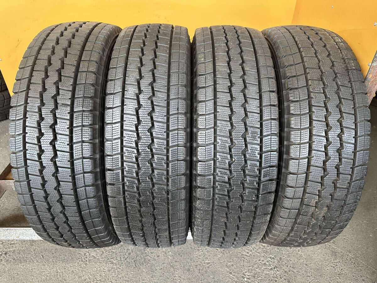 【6565】★195/75R15 109/107L(LT) 4本セット冬タイヤバリ山 ダンロップ ウィンターマックス LT03【2024年】拍卖