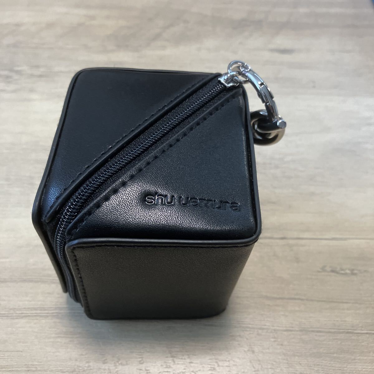 【シュウウエムラ】ノベルティポーチ【美品】拍卖