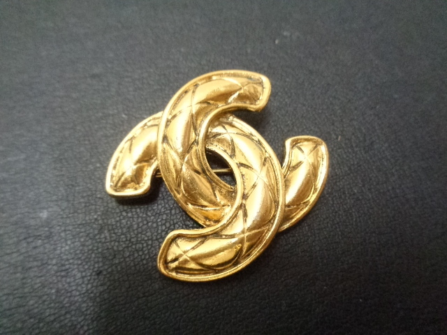 CHANEL シャネル ココマーク マトラッセ ブローチ 1159 ゴールド ヴィンテージ拍卖